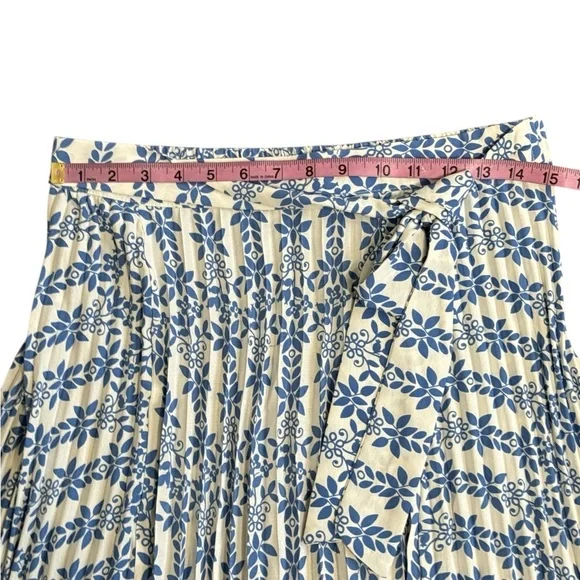 Skies Are Blue Pleated Wrap Midi Skirt Blue Floral Tie Waist Size M - Picture 6 of 9